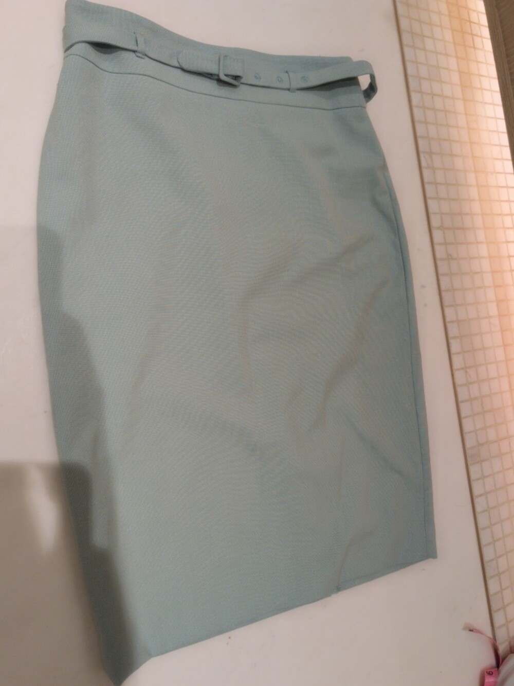 Ann Taylor Mint Green Pencil Skirt with Slim Belt